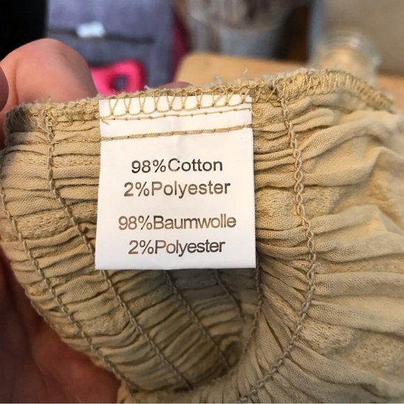 BELLE Pogue tan lace up top with faux leather sleeve cuffs. Size small. - Picture 11 of 12